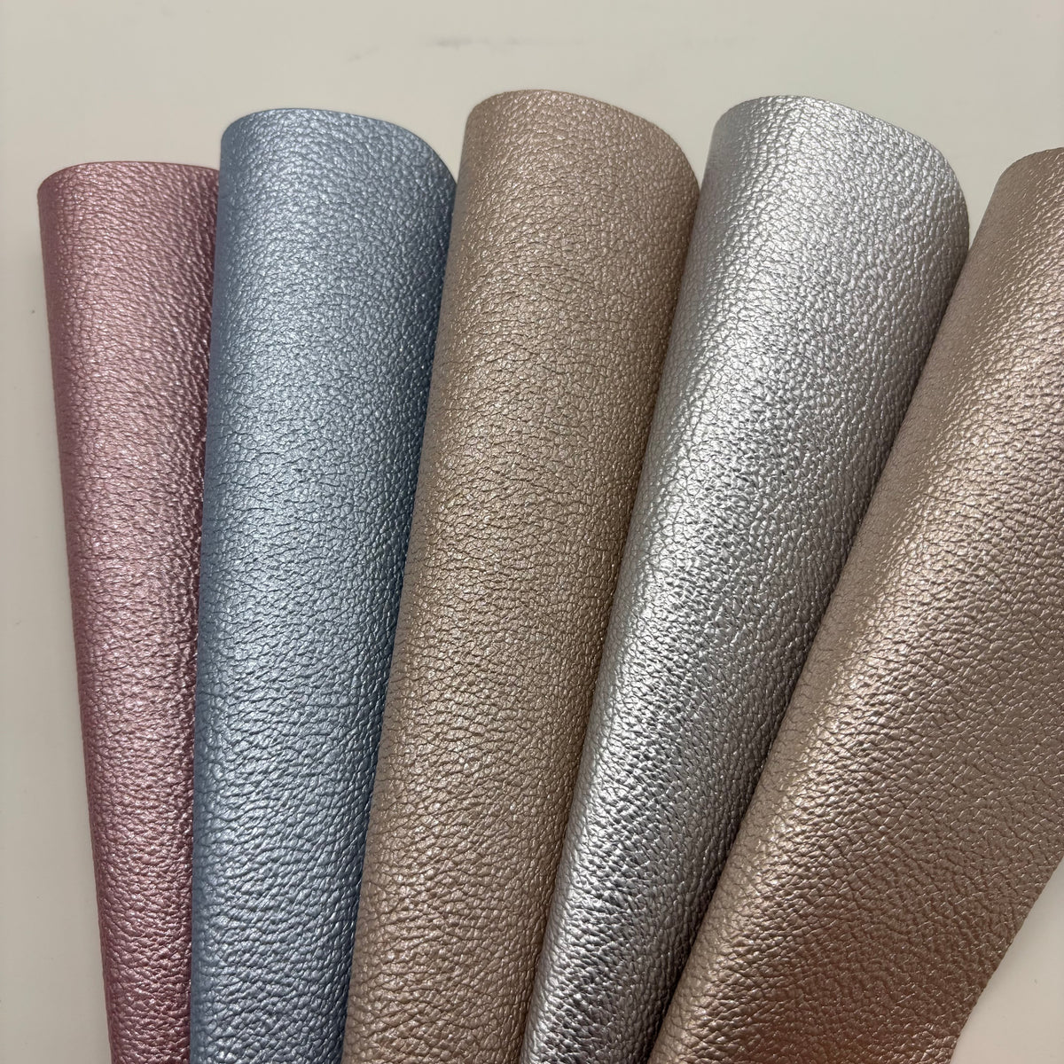 Metallic PU Synthetic Leather – Glitter Pearl Finish for Footwear & Bags