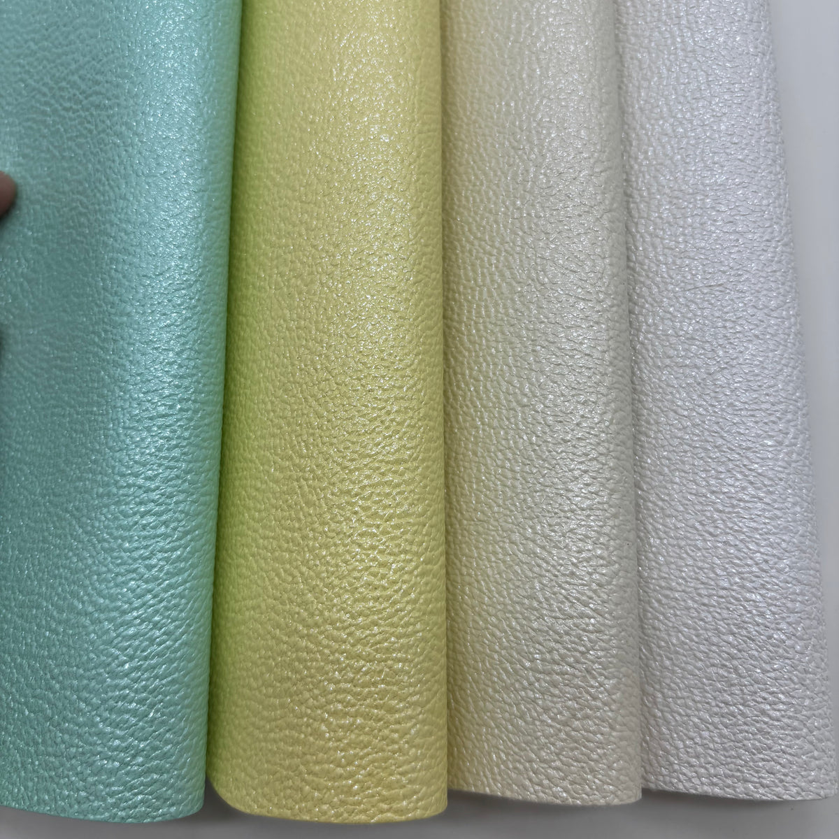 Metallic PU Synthetic Leather – Glitter Pearl Finish for Footwear & Bags