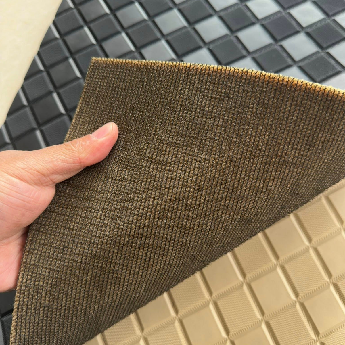 Quilted PVC/PU Leather Roll – Diamond Embossed Auto Floor Mat Fabric with Sponge Backing